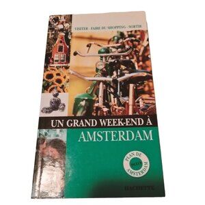 Hachette un grand week end A Amsterdam Paperback French